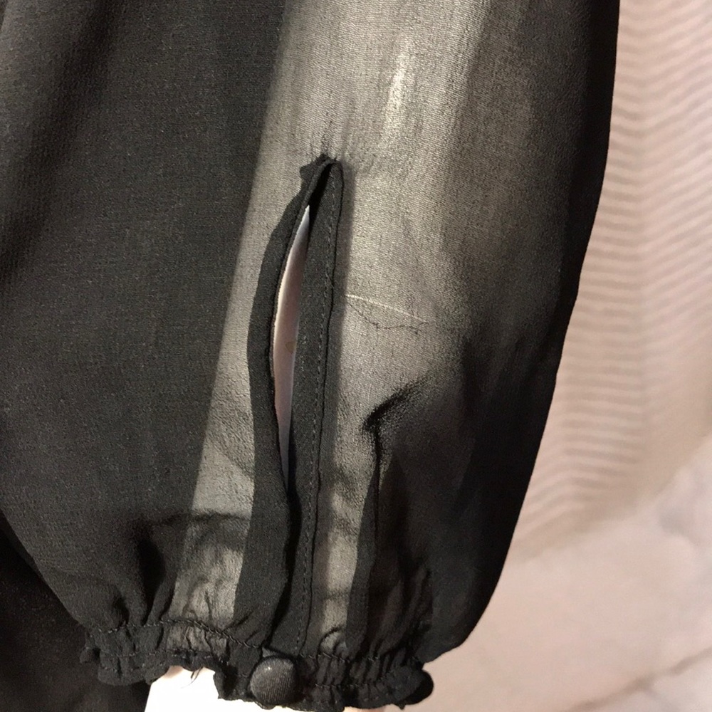 WHBM Blouse - Picture 5 of 8